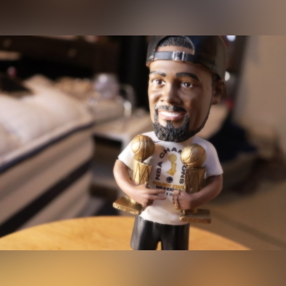 2017-2018 Kevin Durant Golden State Warriors Championship Edition Bobblehead